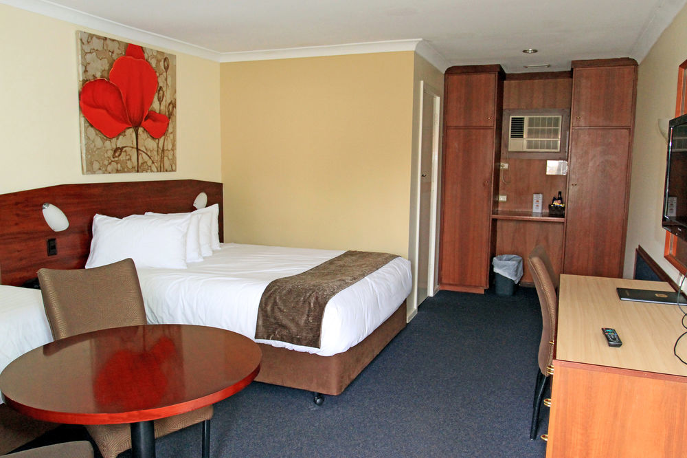 Hospitality Kalgoorlie, Surestay Collection By Best Western Exterior photo